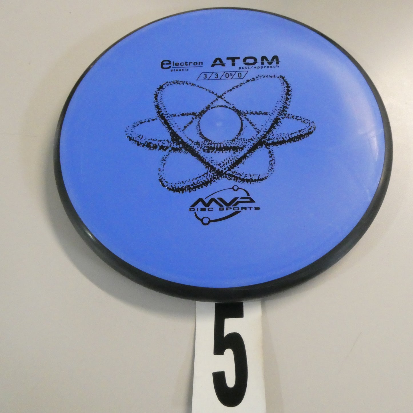 Medium Electron Atom