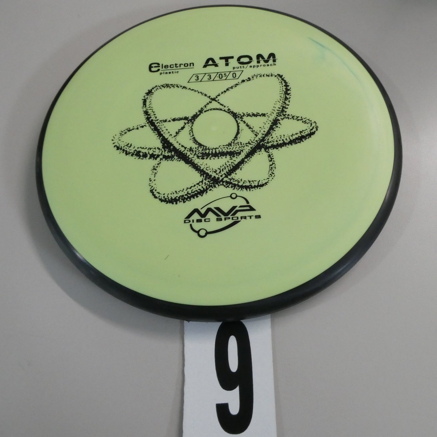 Medium Electron Atom