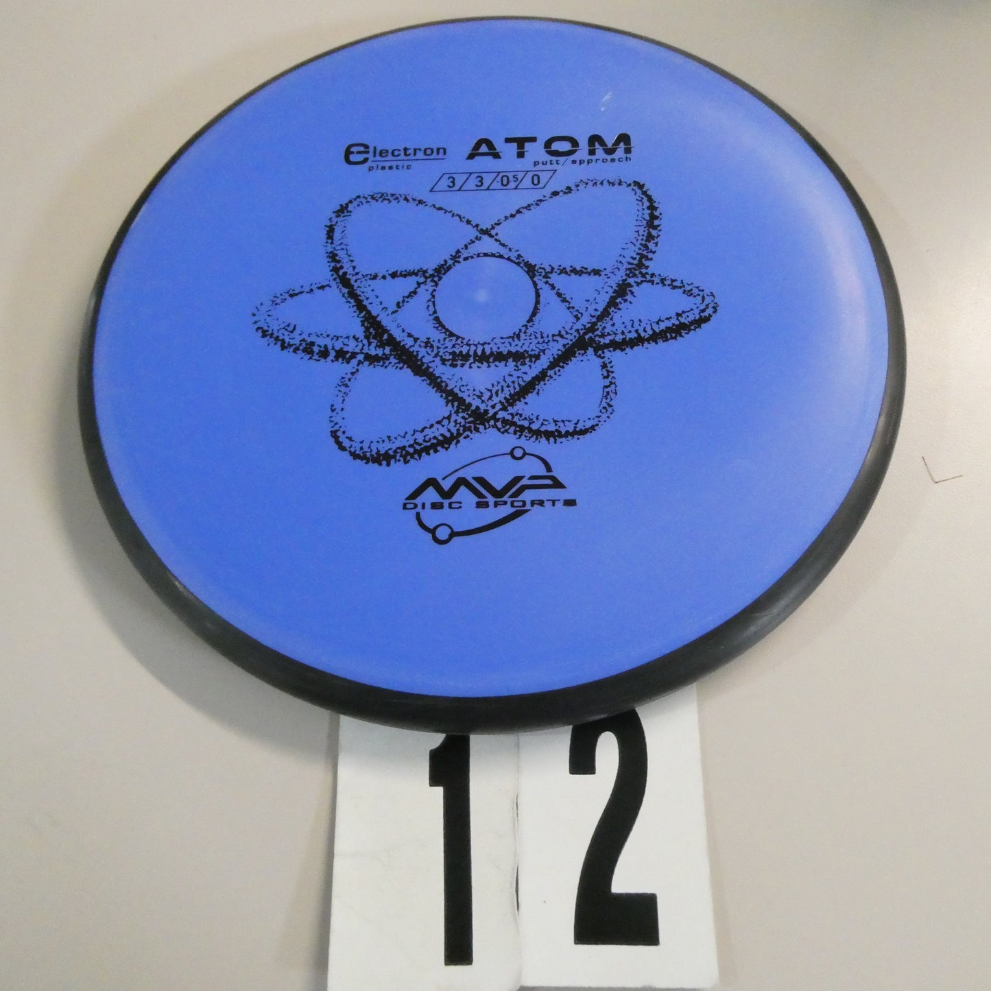 Medium Electron Atom