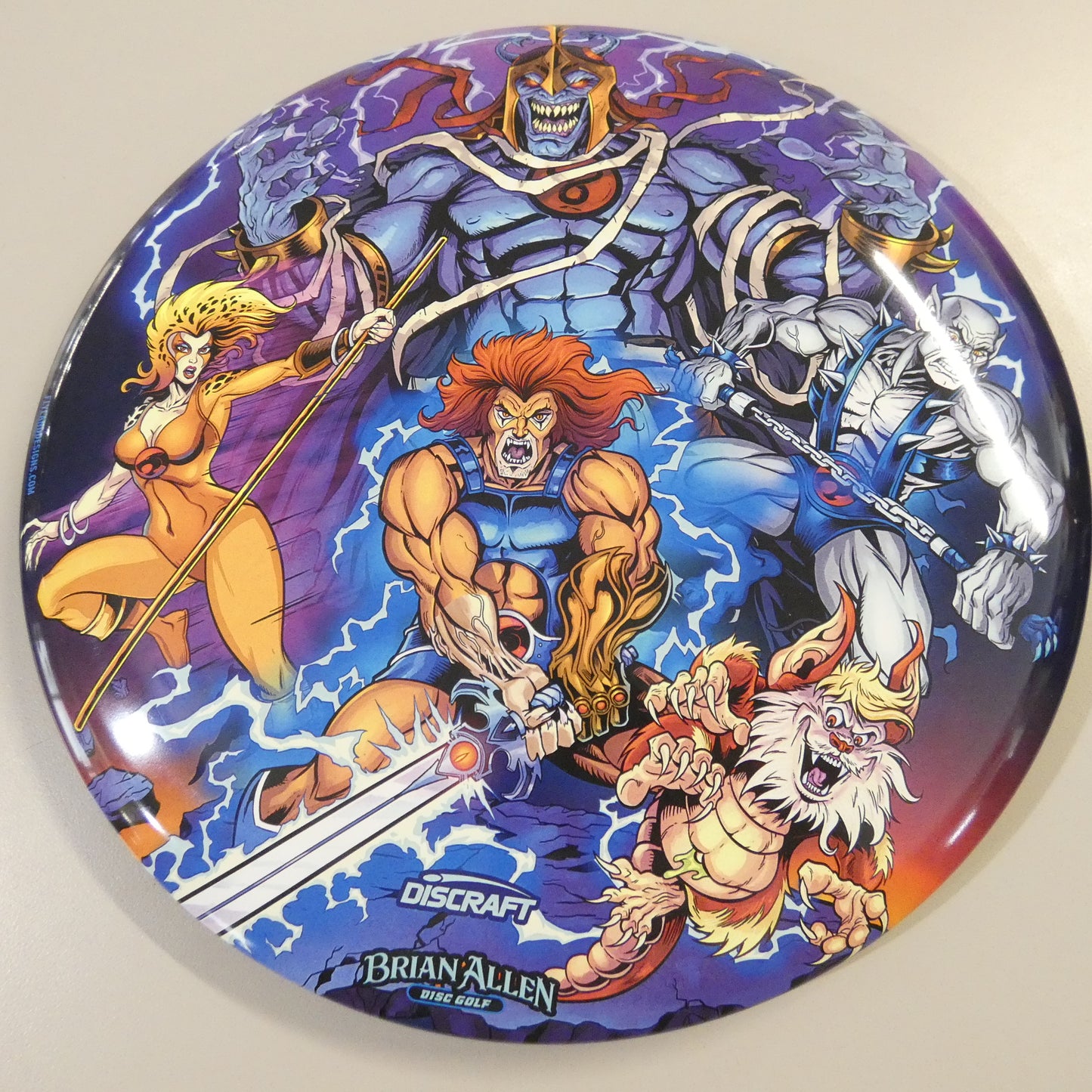 Thunderous Cats Supercolor Buzzz by Brian Allen