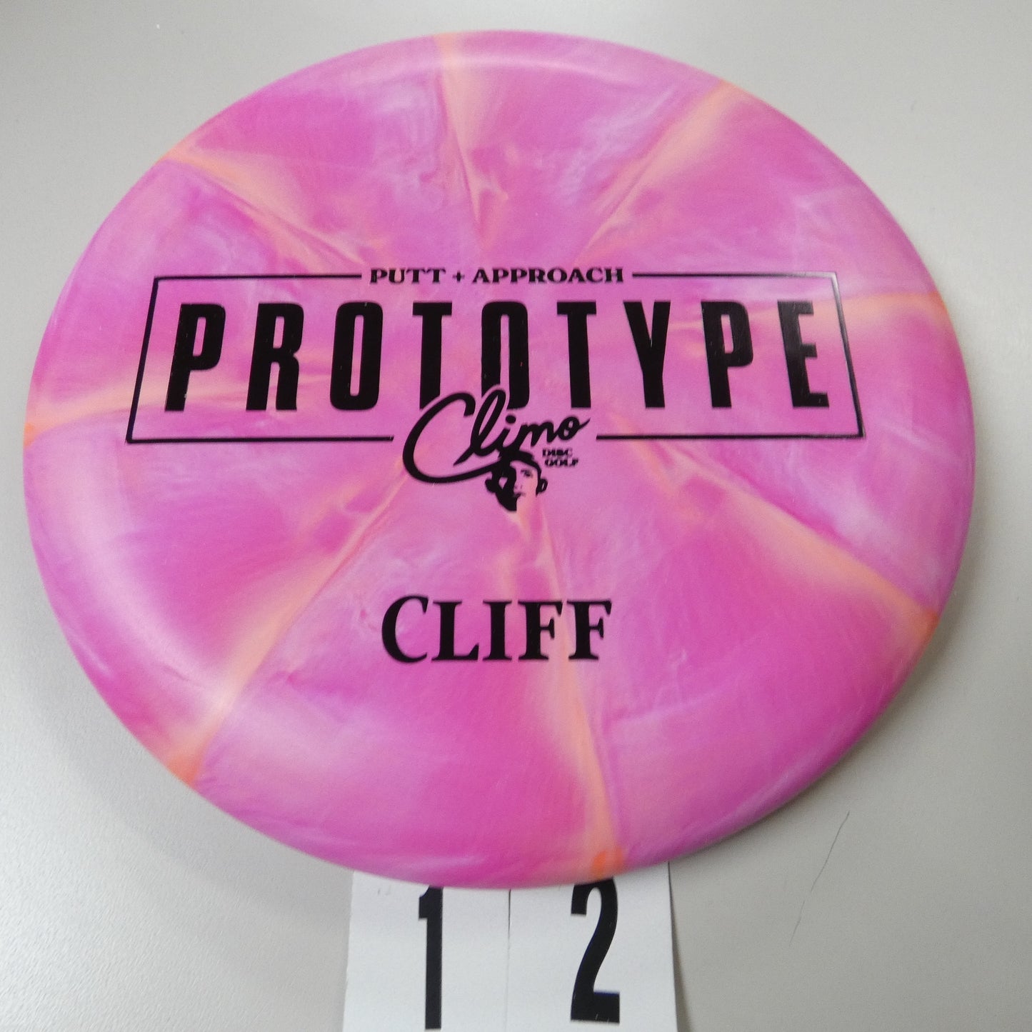 Swirl Trophy Line Cliff
