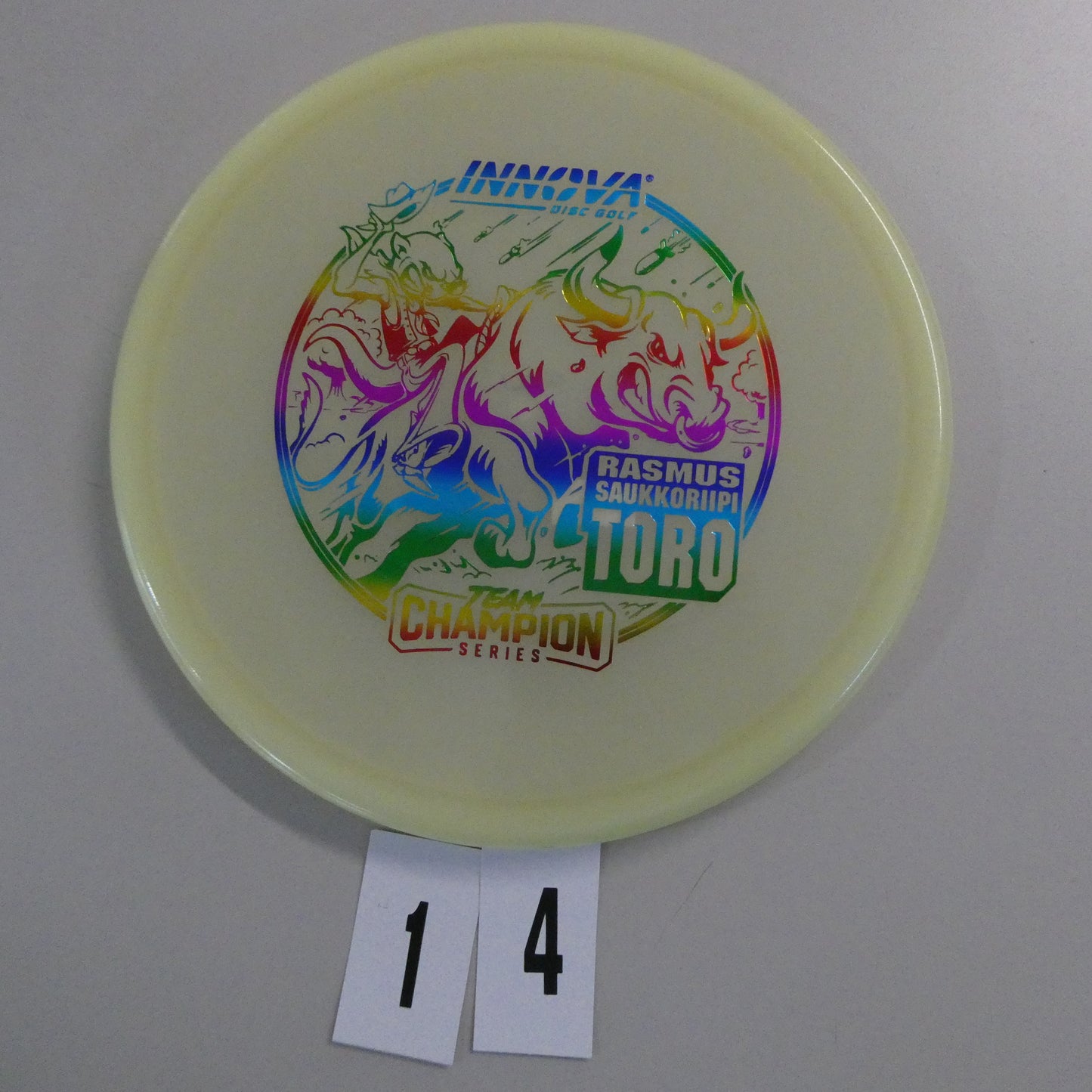 Rasmus Saukkoriipi Proto Glow Champion Toro