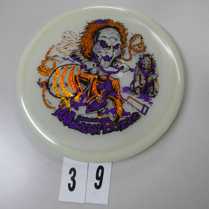 Triple Foil Mega Glo Halloween Buzzz (2026)