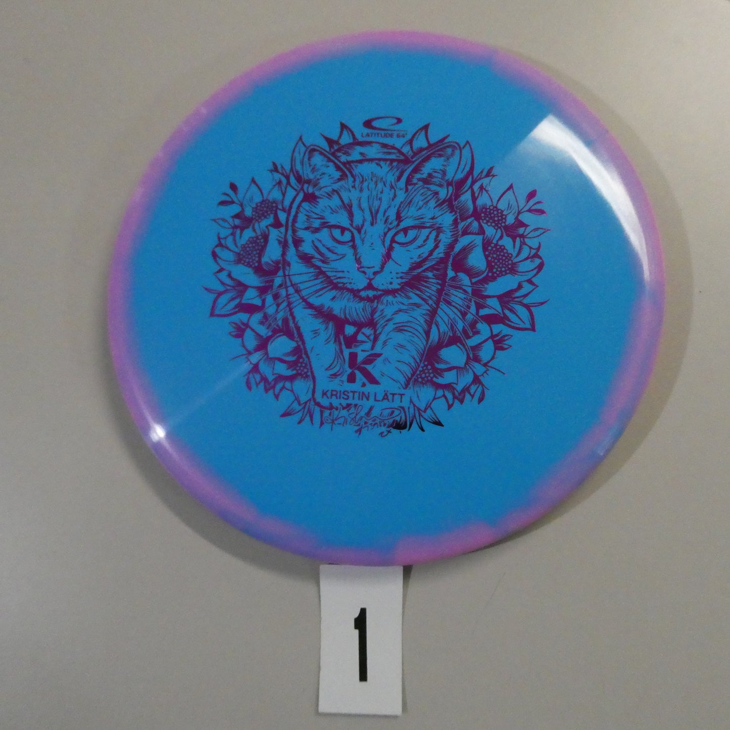 Kristin Latt Gold Orbit Claymore (2025)