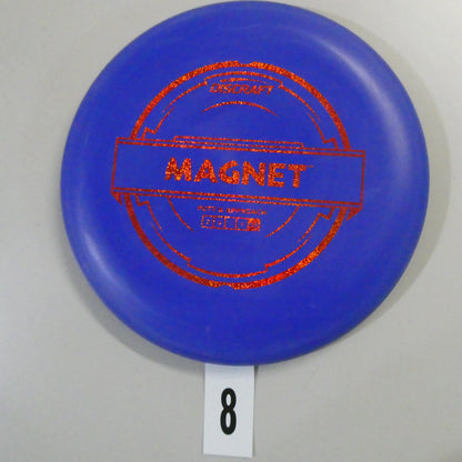 Putter Line Magnet